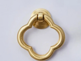 FloraVita Elegance – 2er Set Messing Möbelknöpfe in Vierblatt-Form