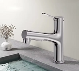 Moderne Waschbeckenarmatur mit flexiblem Auszug und integrierter Mundspülfunktion