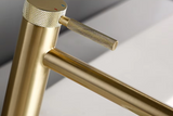 Orvessa GoldLine – Designer Waschtischarmatur | Gebürstetes Gold