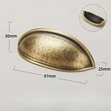 HammerBronze Vintage Möbelgriffe – Handgehämmerte Messinggriffe