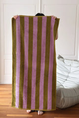 StripeElegance Luxe Baumwollhandtuch – Gestreiftes Premium-Handtuch in Hotelqualität