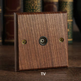 VintageWalnut Lux Switch – Massivholz Wandschalter