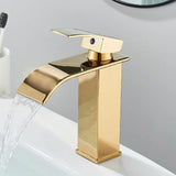 Moderne Waschbeckenarmatur in Schwarz mit Wasserfallfunktion und Mischtechnik