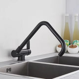 Flexible Spültischarmatur zum Umklappen mit Rundumdrehung und zweifacher Strahlfunktion