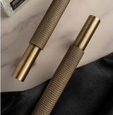 BrassLine Massiver Möbelgriff – Antik-Messing Diamond-Cut T-Bar