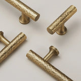 HammerBronze Vintage Möbelgriffe – Handgehämmerte Messinggriffe