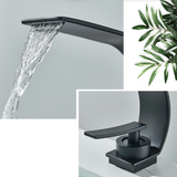 Design Waschtischmischer mit offenem Wasserauslauf – Schlanke Badarmatur für Warm- und Kaltwasser