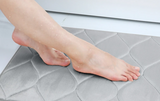 AquaComfort Badteppich Premium – Memory-Schaum Matte | Schnell Trocknend & Rutschhemmend | Stilvolle Raumdekoration