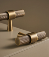 BrassLine Art Deco T-Bar Möbelgriff – Massives Messing im Retro