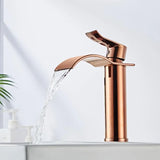 Glanzvolle Wasserfall-Waschtischarmatur in Roségold