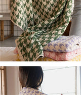CottonHound Elegance – Vintage Gesichtstuch | 100% Baumwolle | Hahnentritt Jacquard Design