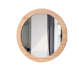 Eleganter Wandspiegel mit Holzrahmen