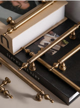 BronzoLux T-Bar – Massiver Messing-Möbelgriff in Antik-Bronze