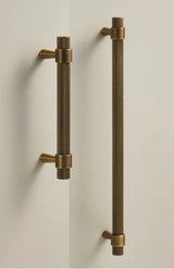 BrassLine Art Deco T-Bar Möbelgriff – Massives Messing im Retro
