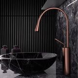 AurumLine Waschtischarmatur – Roségold Wasserhahn Messing | Schwenkbarer Waschbeckenhahn | Moderne Mischbatterie