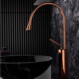 AurumLine Waschtischarmatur – Roségold Wasserhahn Messing | Schwenkbarer Waschbeckenhahn | Moderne Mischbatterie