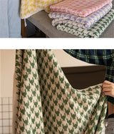 CottonHound Elegance – Vintage Gesichtstuch | 100% Baumwolle | Hahnentritt Jacquard Design