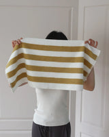 StripeElegance Luxe Baumwollhandtuch – Gestreiftes Premium-Handtuch in Hotelqualität
