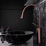 AurumLine Waschtischarmatur – Roségold Wasserhahn Messing | Schwenkbarer Waschbeckenhahn | Moderne Mischbatterie